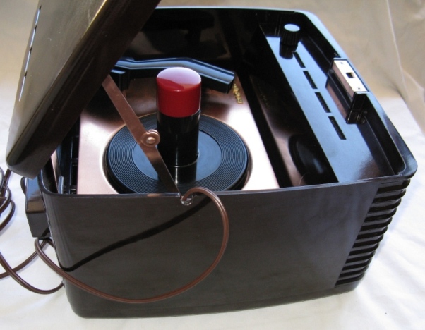 Closeup of topside player mechanism